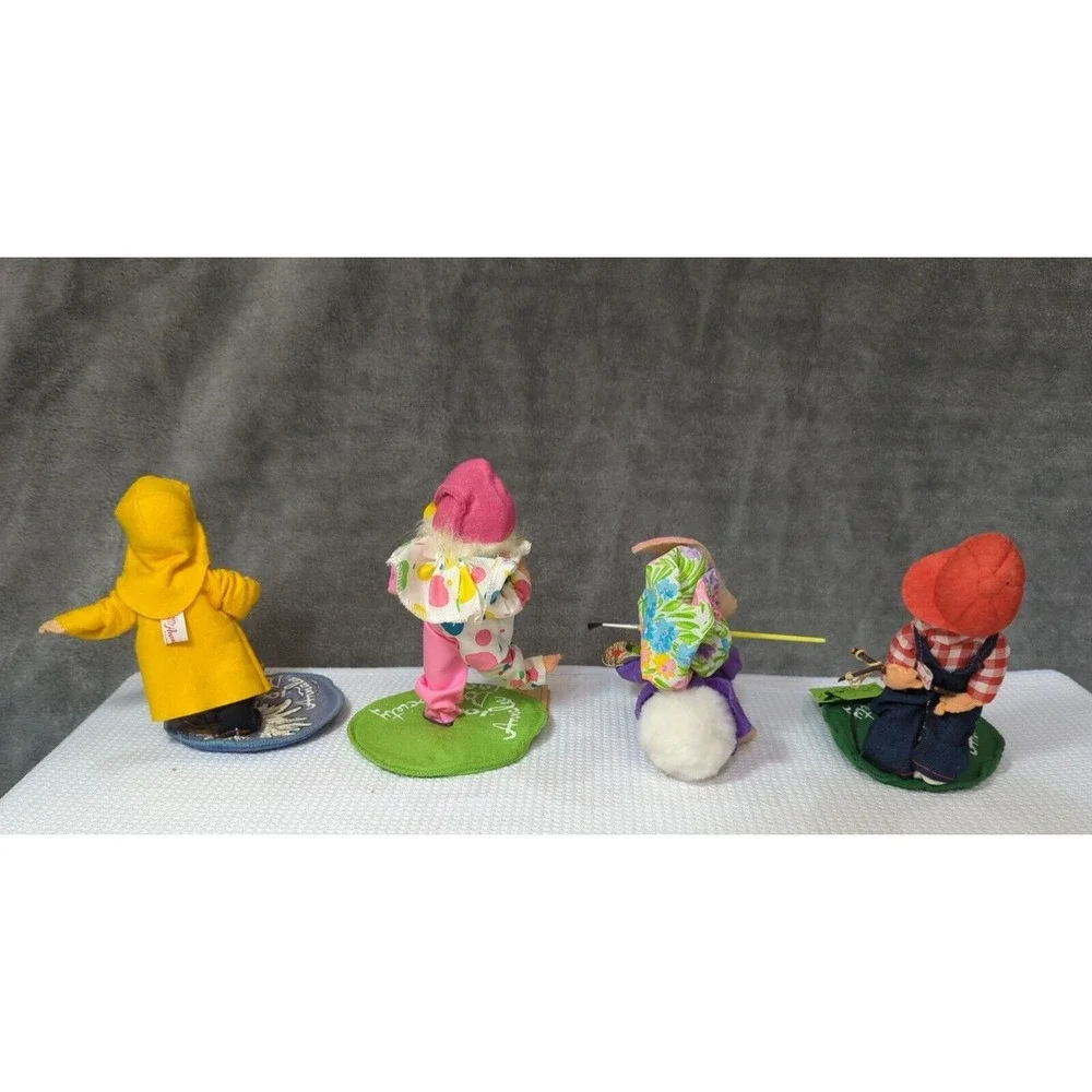 ANNALEE BUNNY RABBIT Artist Paint palette Raincoat kid Clown Slingshot boy lot